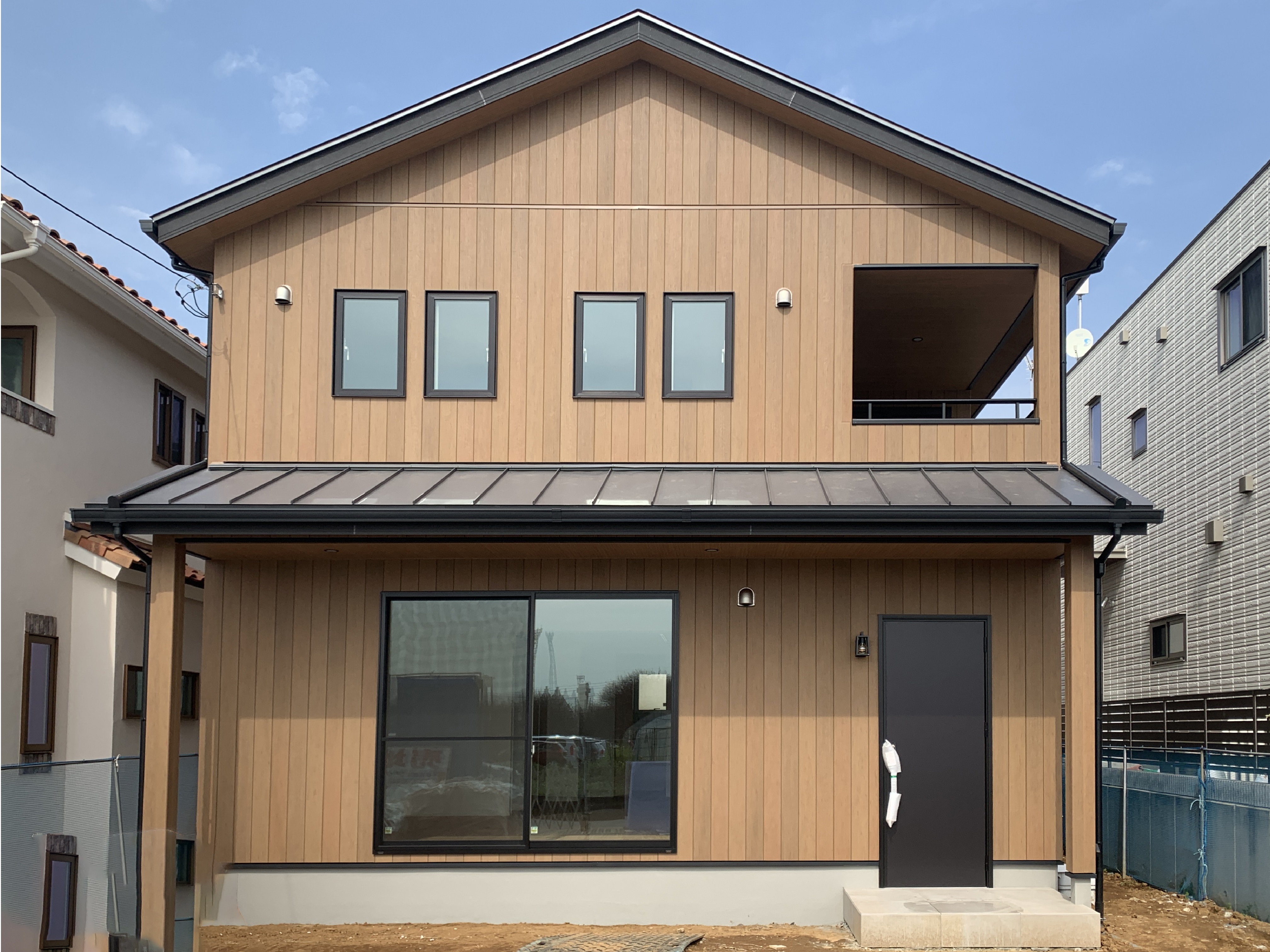 自然を感じる木の質感を基調とした外観