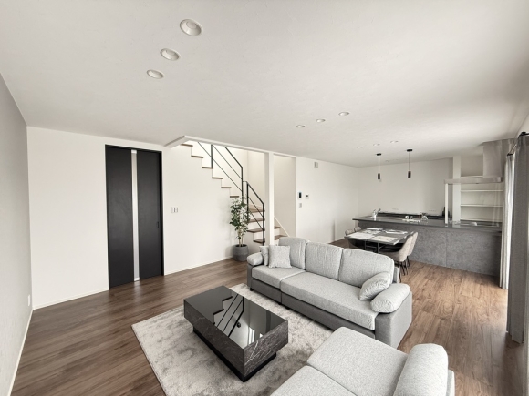 居心地の良さにも配慮した人気のレイアウトを採用。ホテルライクな上質感を演出しました。