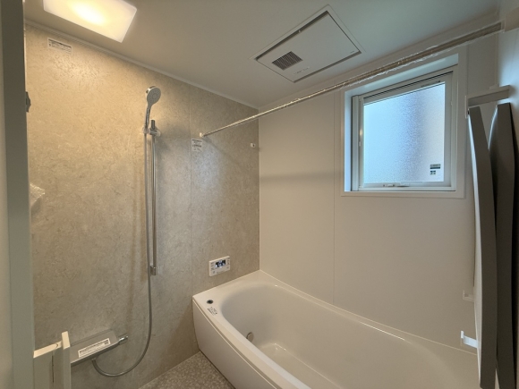 浴室が1.25坪と通常より洗い場も広いので、子どもと一緒に入っても窮屈さを感じにくく、家族で楽しむバスタイムにはぴったりです！